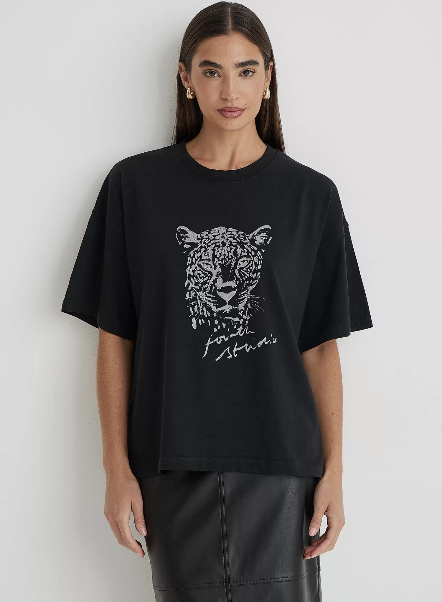 Black Acid Wash Leopard Motif T-Shirt- Leo-4th & Reckless Best Sale