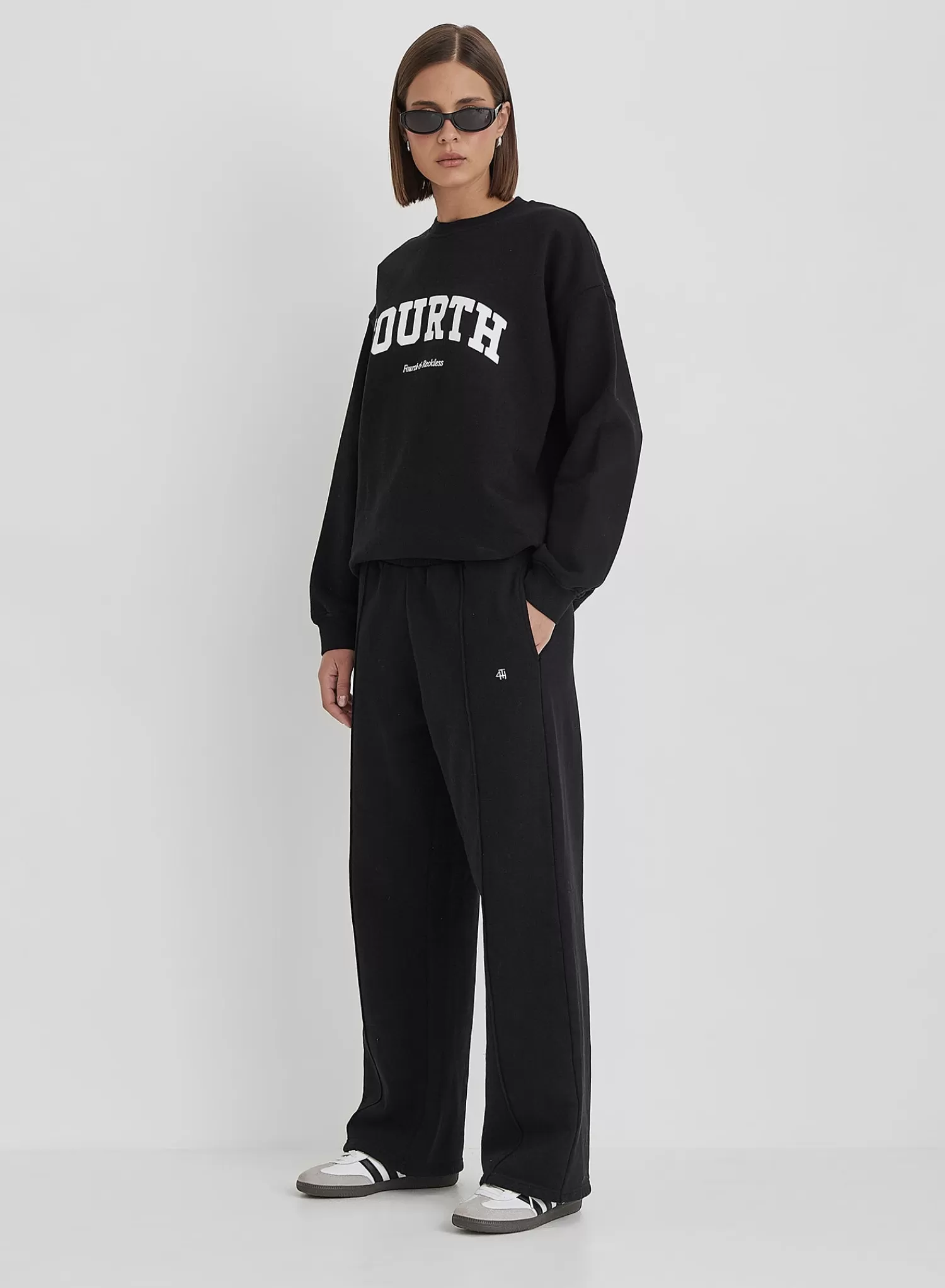 Black 4th Wide Leg Branded Joggers - Fergie-4th & Reckless Clearance