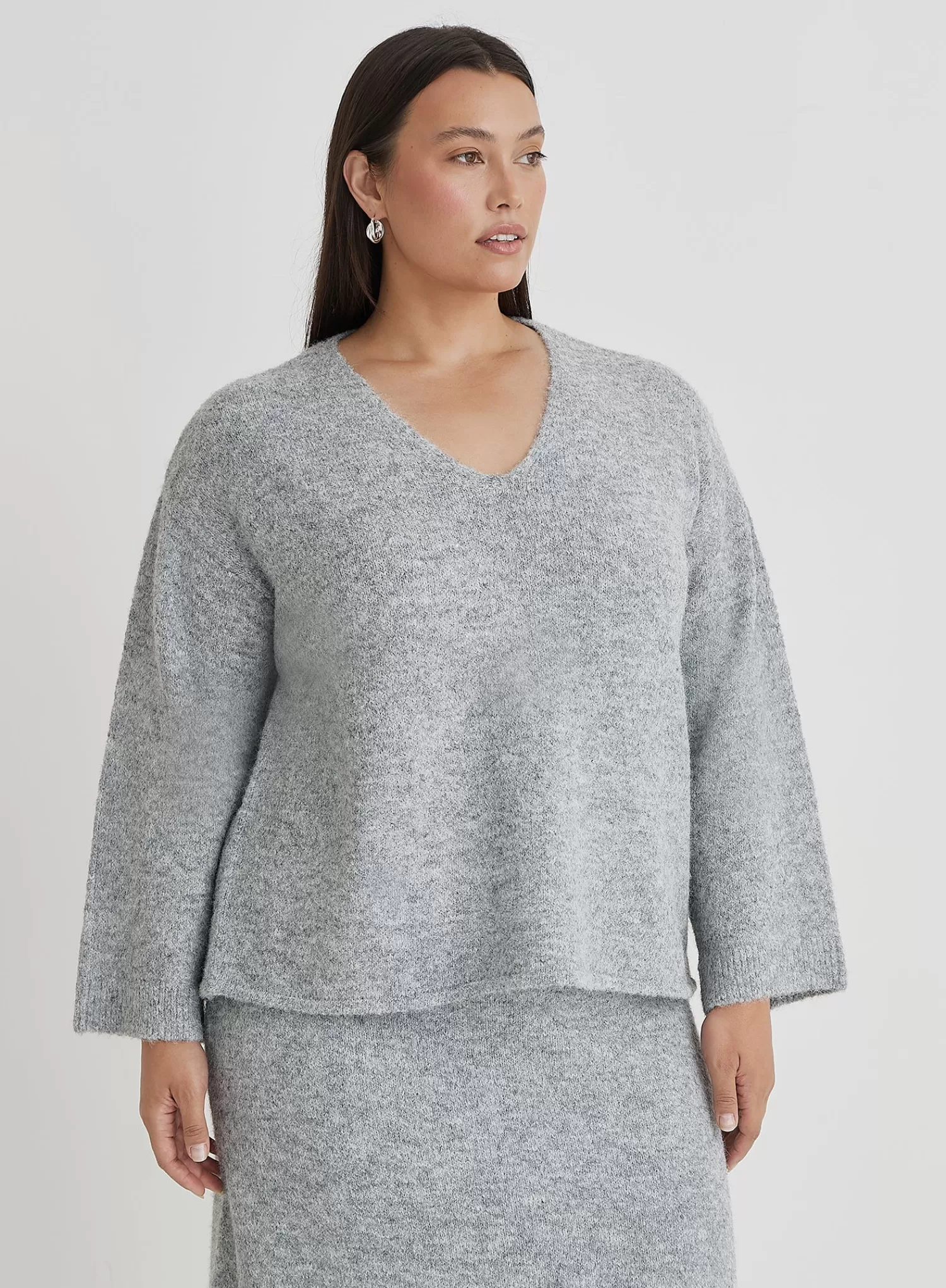 Grey Plus Size V Neck Knitted Jumper- Cadence-4th & Reckless Flash Sale