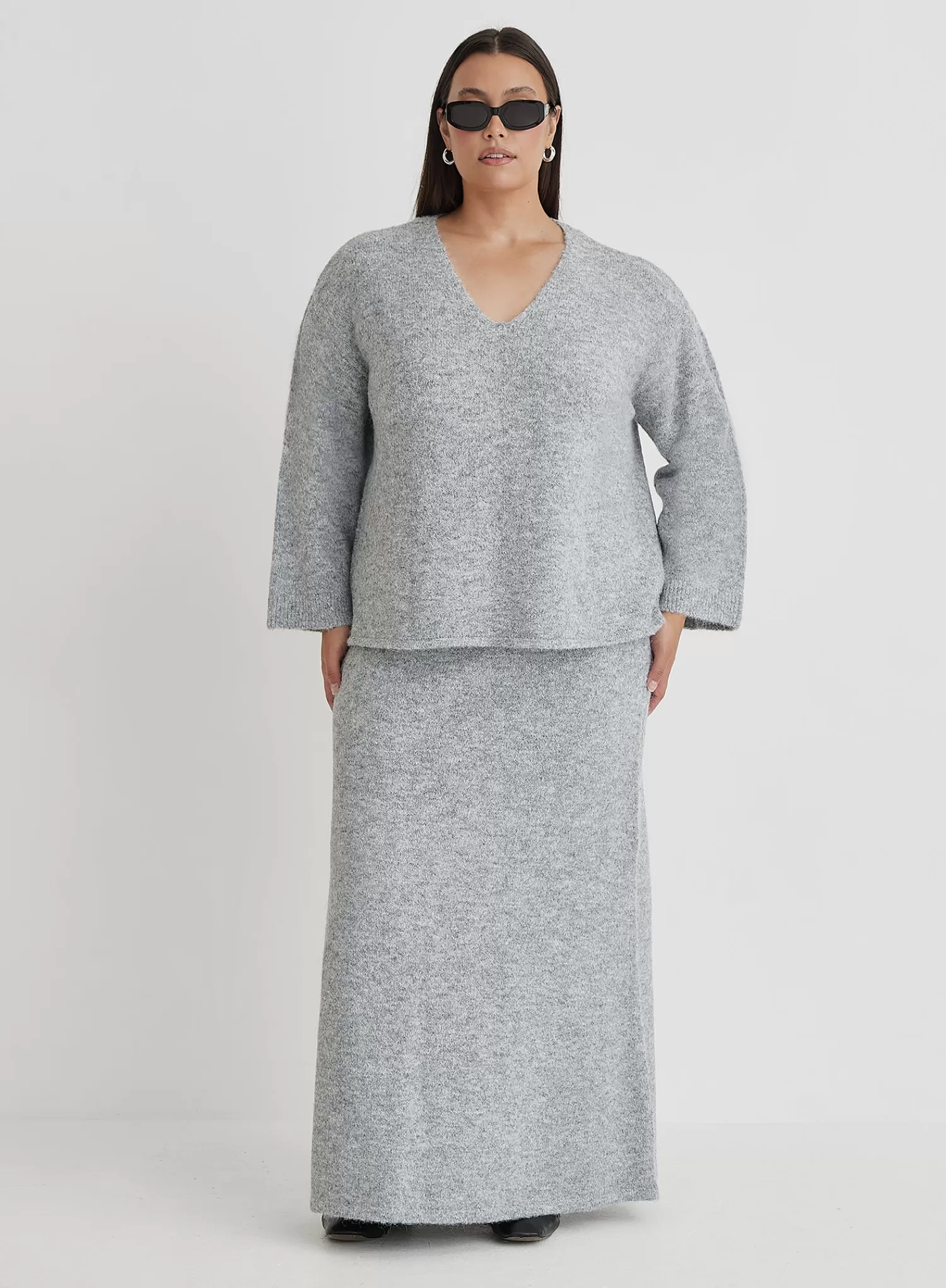 Grey Plus Size V Neck Knitted Jumper- Cadence-4th & Reckless Flash Sale