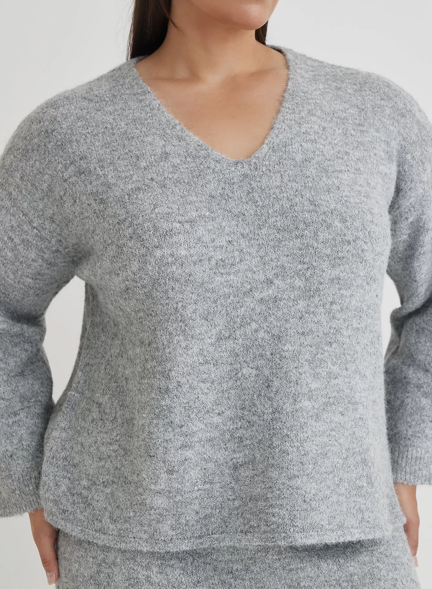 Grey Plus Size V Neck Knitted Jumper- Cadence-4th & Reckless Flash Sale