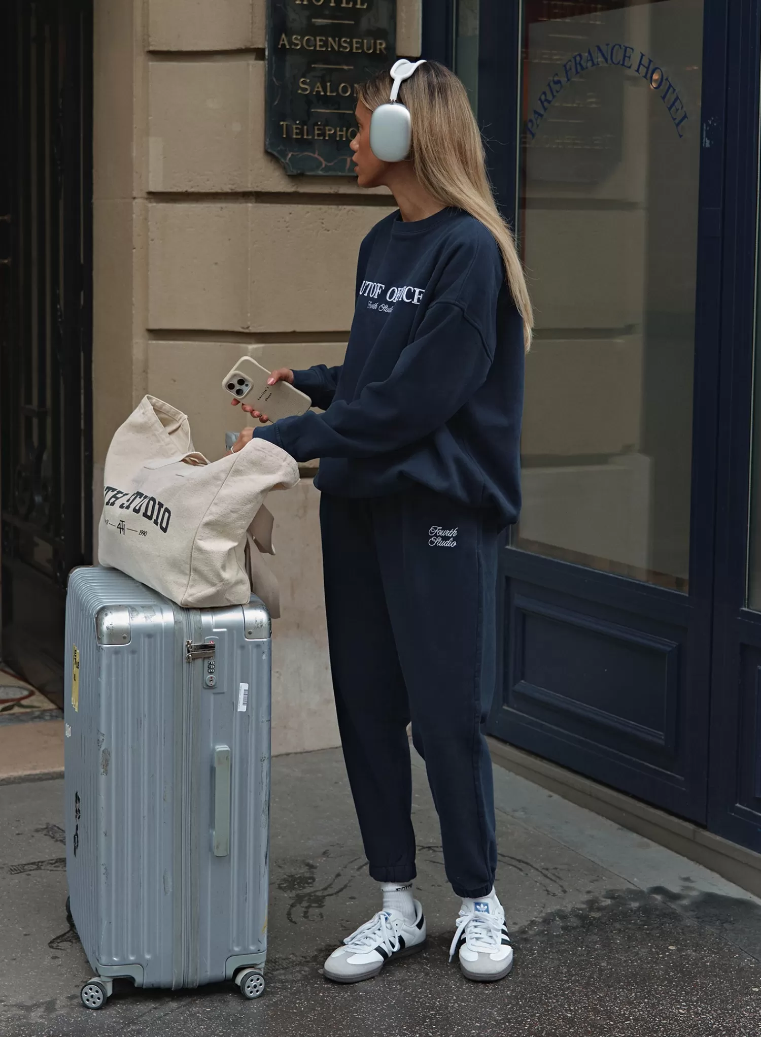 Navy Fourth Studio Branded Cuffed Jogger – Parker-4th & Reckless Store